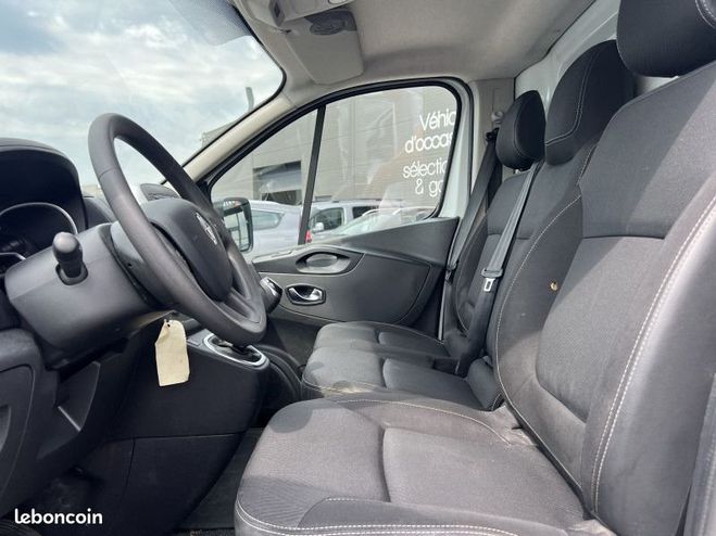 Renault Trafic III FG L1H1 1000 2.0 DCI 120CH GRAND CON Blanc de 2020