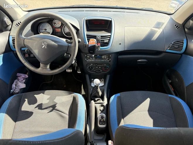 Peugeot 206+ PLUS 1.4 HDI 70 ACCESS Bleu de 2011
