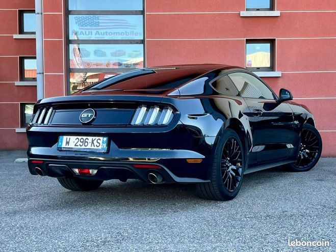 Ford Mustang 5.0 V8 GT suivi Noir de 2016