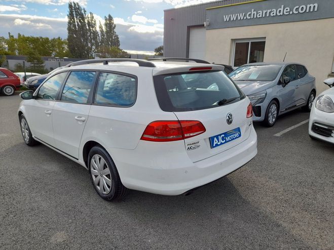 Volkswagen Passat SW 1.6 TDI 105CH BLUEMOTION TECHNOLOGY F Blanc de 2012
