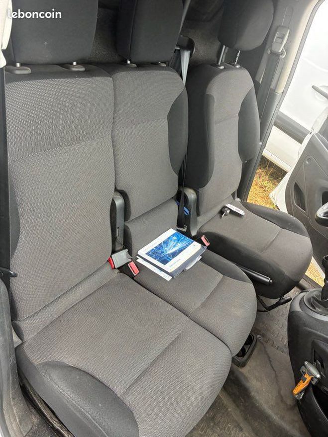 Peugeot Partner 1.6 2019 100 cv 3places Blanc de 2019