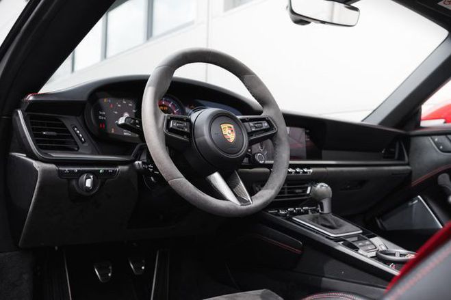 Porsche 911 992 GTS CABRIOLET 480 CV ROUGE de 2022