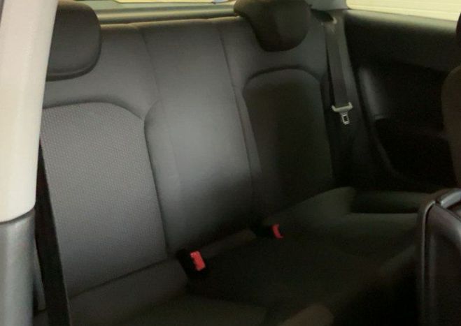 Audi A1 1.2 TFSI 86CH BUSINESS LINE Noir de 2011