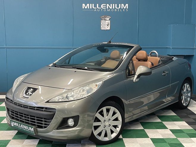 Cliquer pour voir la photo suivante Peugeot 207 CC 1.6 HDI 112 FELINE Gris F de 2012