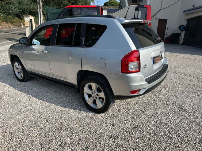 Jeep Compass (2) 2.2 CRD 163 SPORT 4X4 GRIS de 2011