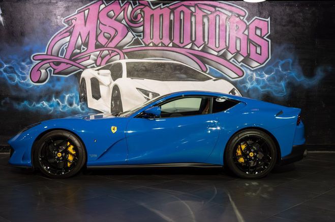 Ferrari 812 Superfast  BLEU de 2020