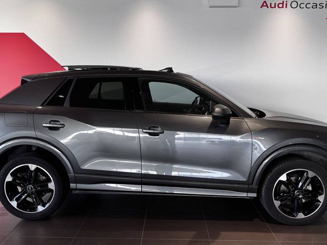 Audi Q2 35 TFSI 150 S tronic 7 S line GRIS DAYTONA de 2024