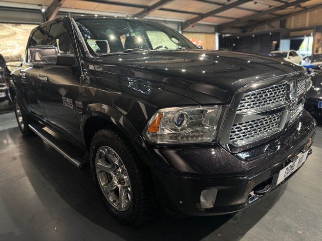 Dodge Ram 1500 CREW CAB MID BOX 5.7 HEMI V8 Noir de 2017