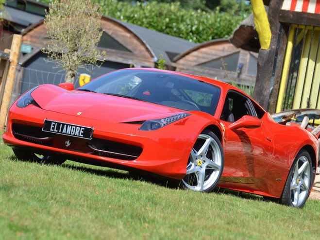 Ferrari 458 Italia COUPE Rosso Corsa de 2011