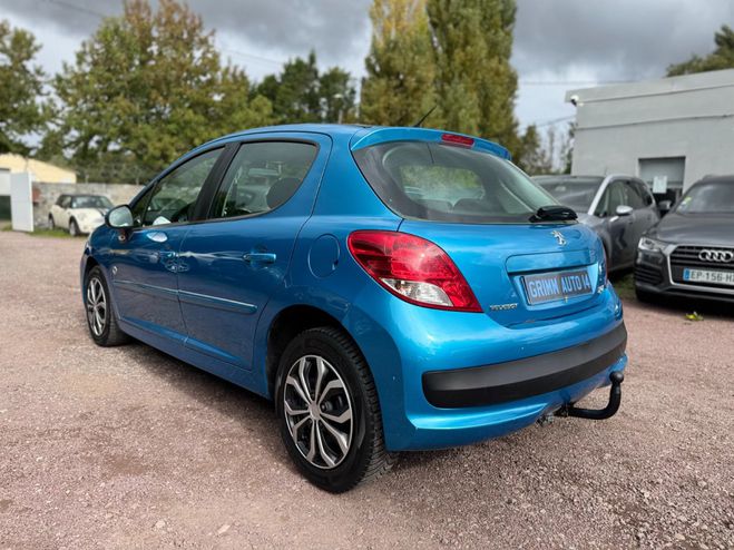 Peugeot 207 1.6 HDi 92ch Urban Move FAP Bleu de 2012