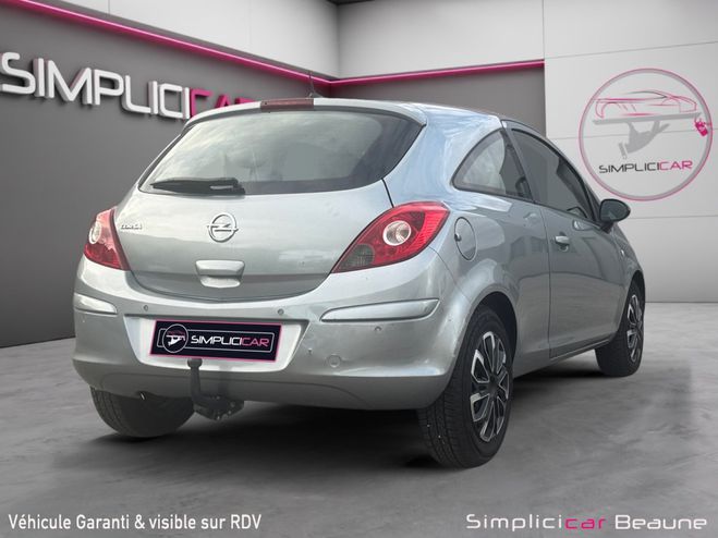 Opel Corsa 1.2 - 85 ch Twinport Graphite Gris de 2014