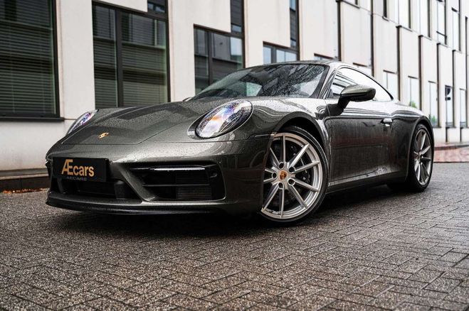 Porsche 911 992 - CARRERA 4 GTS SPORT CHRONO BI-COLO Vert Mtallis de 
