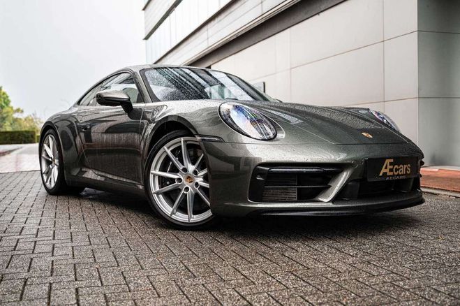 Porsche 911 992 - CARRERA 4 GTS SPORT CHRONO BI-COLO Vert Mtallis de 