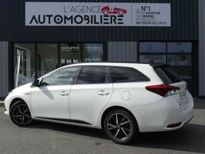 Toyota Auris Touring Sports DESIGN 1.8 VVT-i HSD 16V  Blanc de 2019