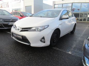  Voir détails -Toyota Auris Hybride 136h Dynamic à Aubire (63)