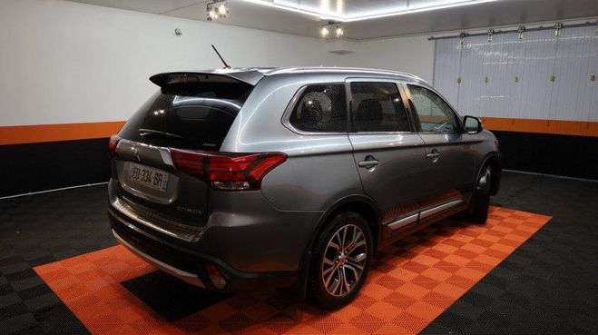 Mitsubishi Outlander 2.2 DI-D 150CH INTENSE NAVI 4WD 7 PLACES Gris C de 2016
