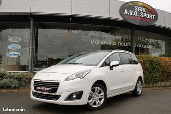  Voir détails -Peugeot 5008 1.6 hdi 115 fap allure 7pl premiere main à Fontenay-sur-Eure (28)