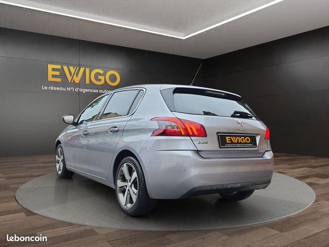 Peugeot 308 GENERATION-II 1.5 BLUEHDI 130 TECH EDITI Gris de 2020