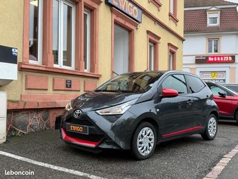  Voir détails -Toyota Aygo 1.0 VVTI 70 X-PLAY-CAMERA DE RECUL-BVM-G à Slestat (67)