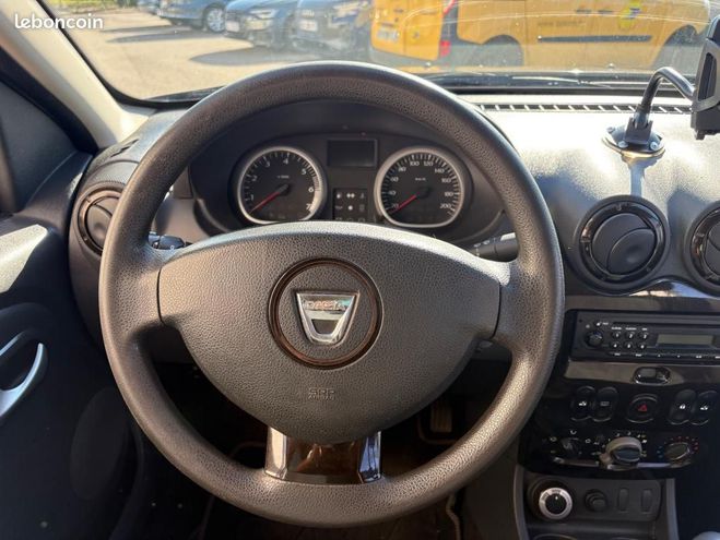 Dacia Duster Dacia Duster 1.5 DCI 110CH 4X4 LAUREATE Noir de 2011
