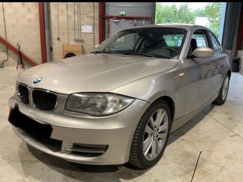  Voir détails -BMW Serie 1 COUPE (E82) 120D 177CH LUXE à Cannes (06)