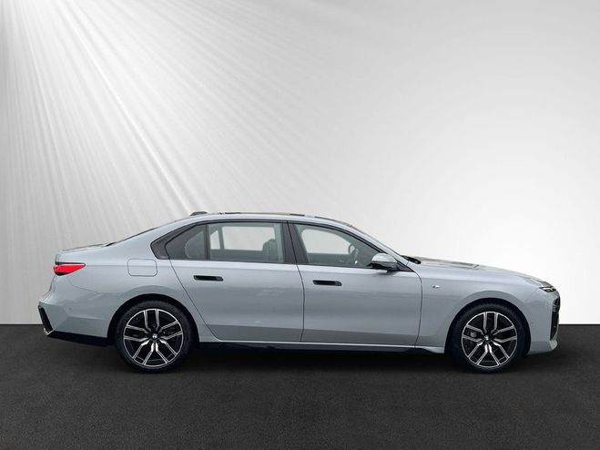 BMW Serie 7 740d xDrive M Sport PanoSkyLounge Bowers Gris Mtallique de 