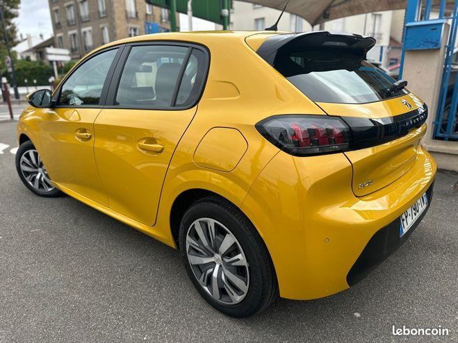 Peugeot 208 boite automatique 100ch Jaune de 2020