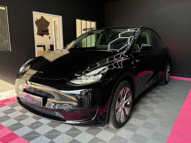 Tesla Model Y Standard RWD / TRES BON ETAT / PNEUS AV  Noir de 2024