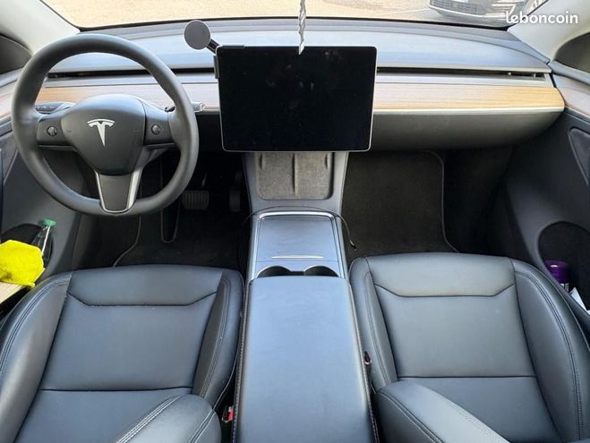 Tesla Model Y ELECTRIC 275CH 60KWH STANDARD-RANGE 2WD  Noir de 2024