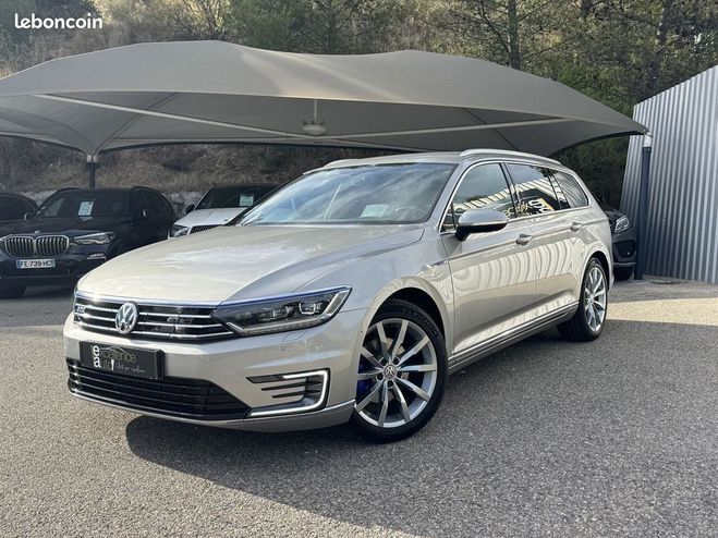 Volkswagen Passat SW 1.4 TSI 218CH GTE DSG6 Gris de 2017