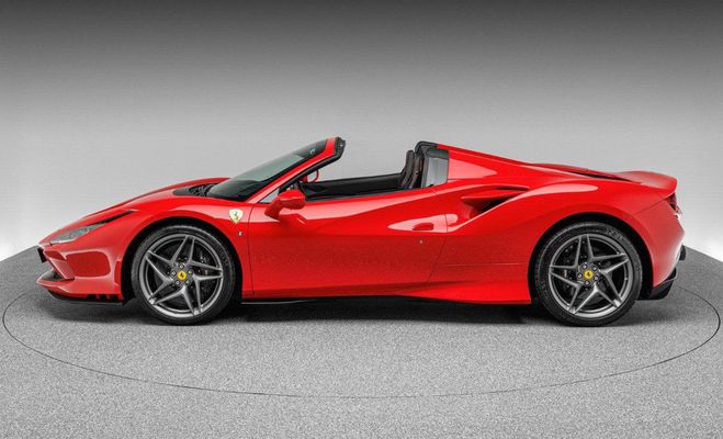 Ferrari F8 Tributo   de 2021