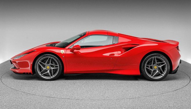 Ferrari F8 Tributo   de 2021