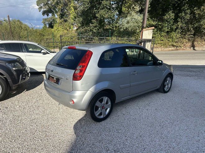 Ford Fiesta IV 1.4 TDCI GHIA 3P 112000KMS GRIS de 2008