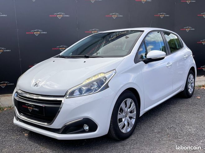 Peugeot 208 1.6 HDI 100CH ACTIVE BUSINESS Blanc de 2017