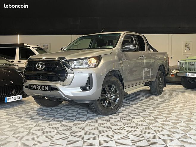 Toyota HI LUX iv (2) 2.8 d-4d 9cv x-tra legende 4wd au Gris de 2021