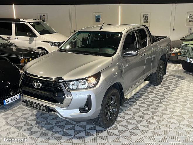 Toyota HI LUX iv (2) 2.8 d-4d 9cv x-tra legende 4wd au Gris de 2021