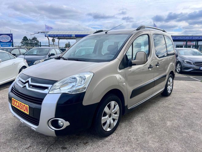 Citroen Berlingo 1.6 HDI 90 CH XTR / CARNET A JOUR+ FACTU Beige de 2011