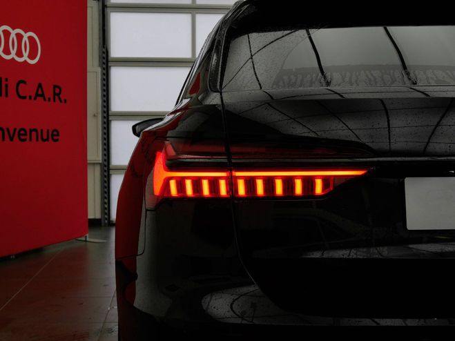 Audi A6 Avant 55 TFSIe 367 ch S tronic 7 Quattro NOIR MYTHIC METALLISE de 