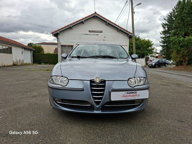 Alfa romeo 147 TS 1.6 120 CV DISTNCTIVE Gris de 2001