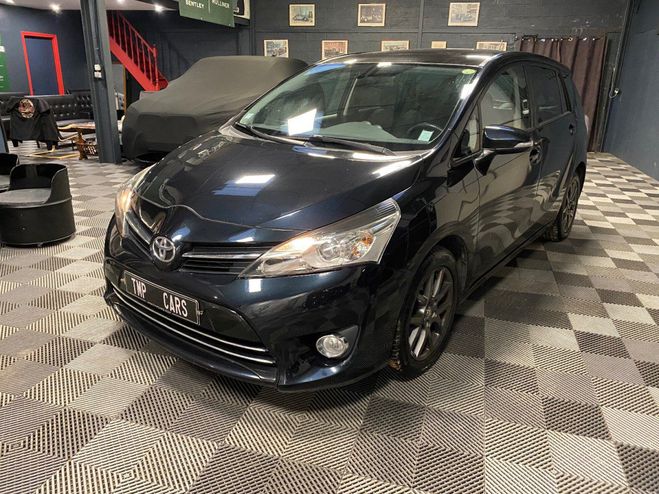 Toyota Verso 112 D-4D FAP Skyblue 5 places bleue de 2015