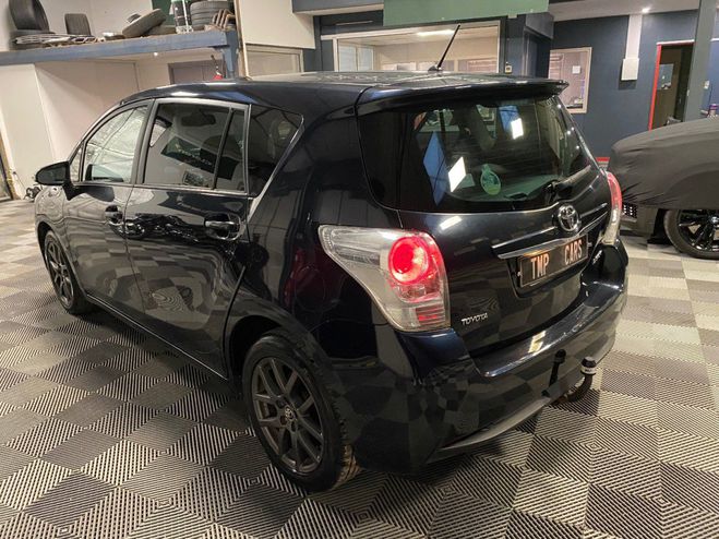 Toyota Verso 112 D-4D FAP Skyblue 5 places bleue de 2015