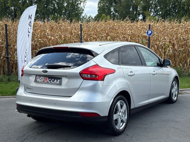 Ford Focus 1.5 TDCI 105CH ECONETIC BUSINESS NAV * 2 GRIS de 2016