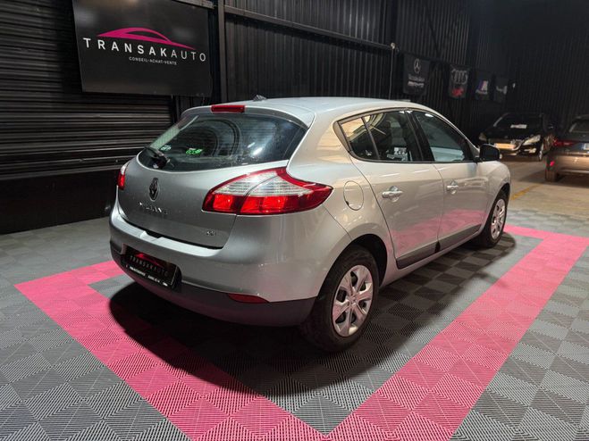 Renault Megane iii berline dci 110 fap eco2 GRIS de 2011