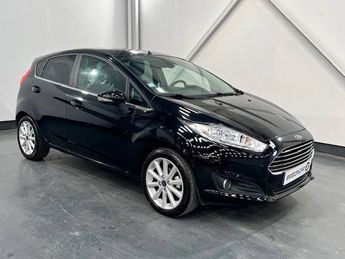  Voir détails -Ford Fiesta IV 1.0 EcoBoost 100ch Stop&Start Titaniu à Guipavas (29)