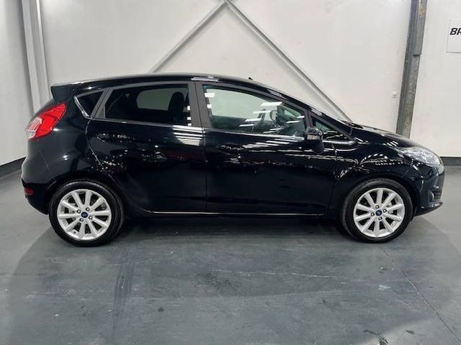 Ford Fiesta IV 1.0 EcoBoost 100ch Stop&Start Titaniu NOIR de 2017