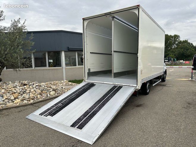 Iveco Daily 23490 ht 20m3 caisse transport vhicules  de 2019