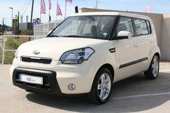  Voir détails -Kia Soul 1.6 16V PLUG à Vestric-et-Candiac (30)