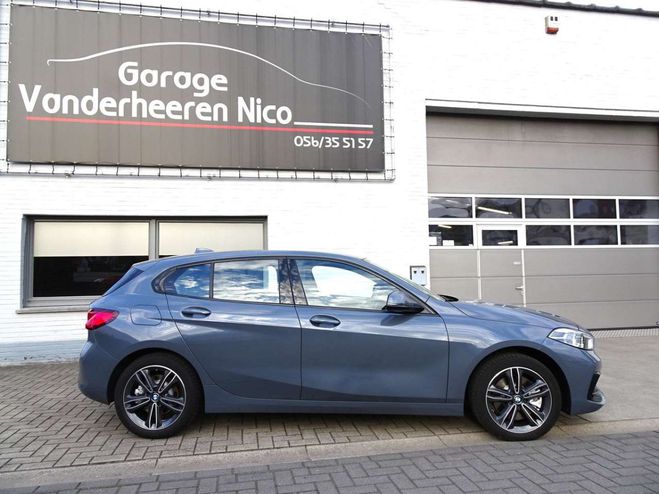 BMW Serie 1 120 i Sport-line VIRTUAL,CARPLAY,CAMERA, Gris Mtallis de 