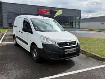  Voir détails -Peugeot Partner 1.6 blue hdi à Montrond-les-Bains (42)