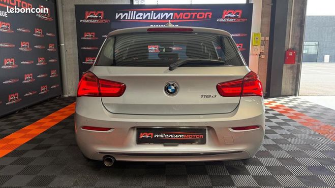 BMW Serie 1 116 d business design cv garantie 6 mois Gris de 2017